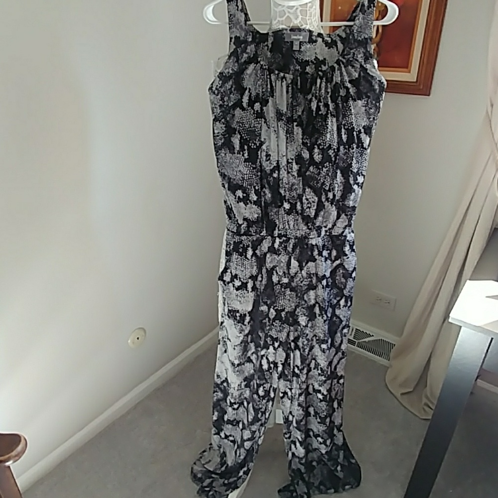 Snake print jumpsuit. Great for travel✈